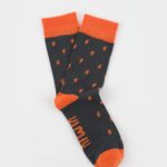 Calcetín Gris con Rayos Naranja